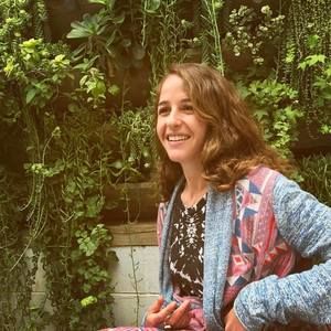 Meet your Posher, Carrie